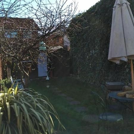 Cosy London Double Room Near Wimbledon ภายนอก รูปภาพ