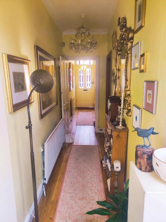 Cosy London Double Room Near Wimbledon ภายนอก รูปภาพ